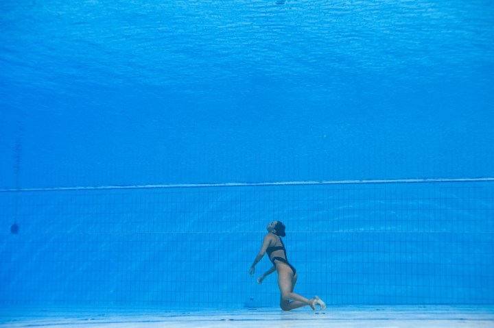 Reševanje ameriške plavalke, ki je omedlela v bazenu