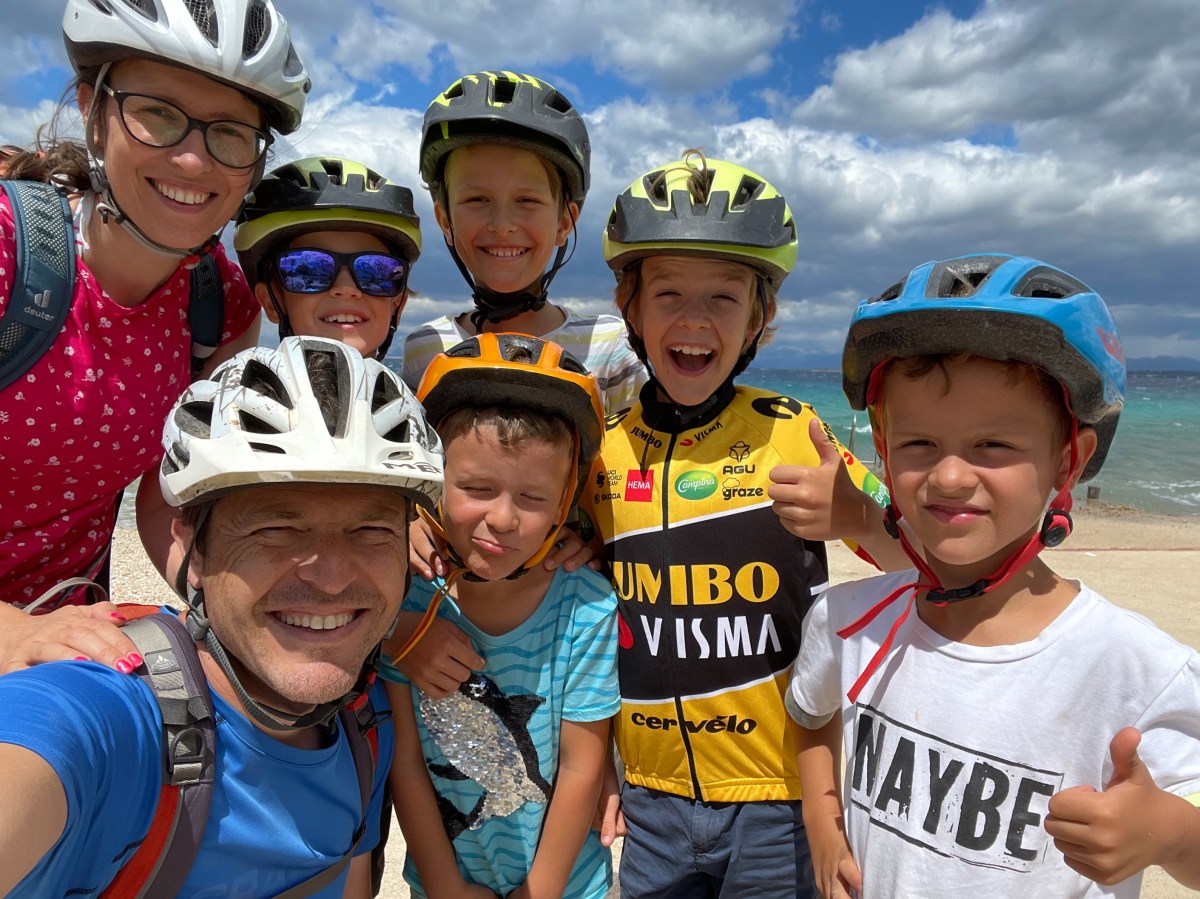 Darja Ovsenik z družino