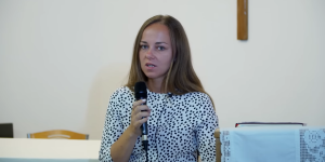 “Zakaj imajo vsi otroci normalne družine, jaz pa nimam toplega doma, nimam podpore staršev”