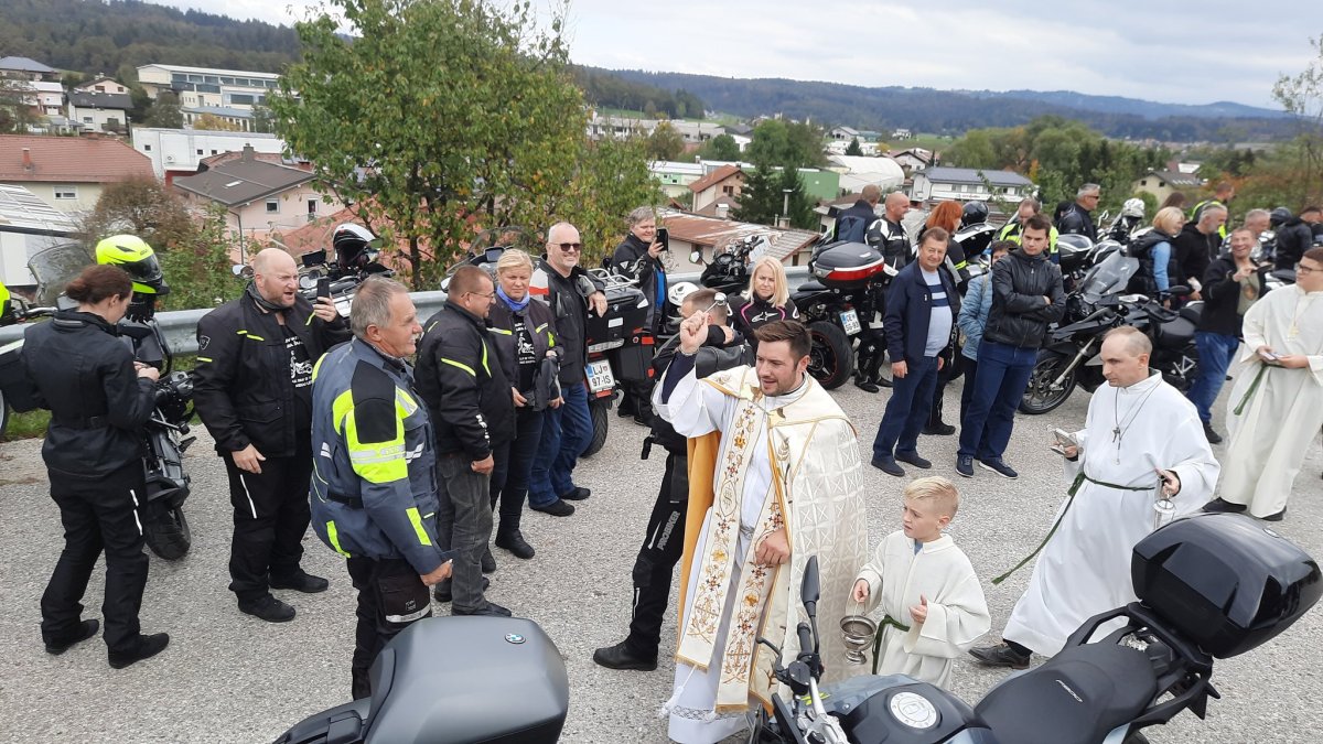 Martin Golob in njegovi blagoslovi: zelenje, jedila, starodobniki, motorji, traktorji …