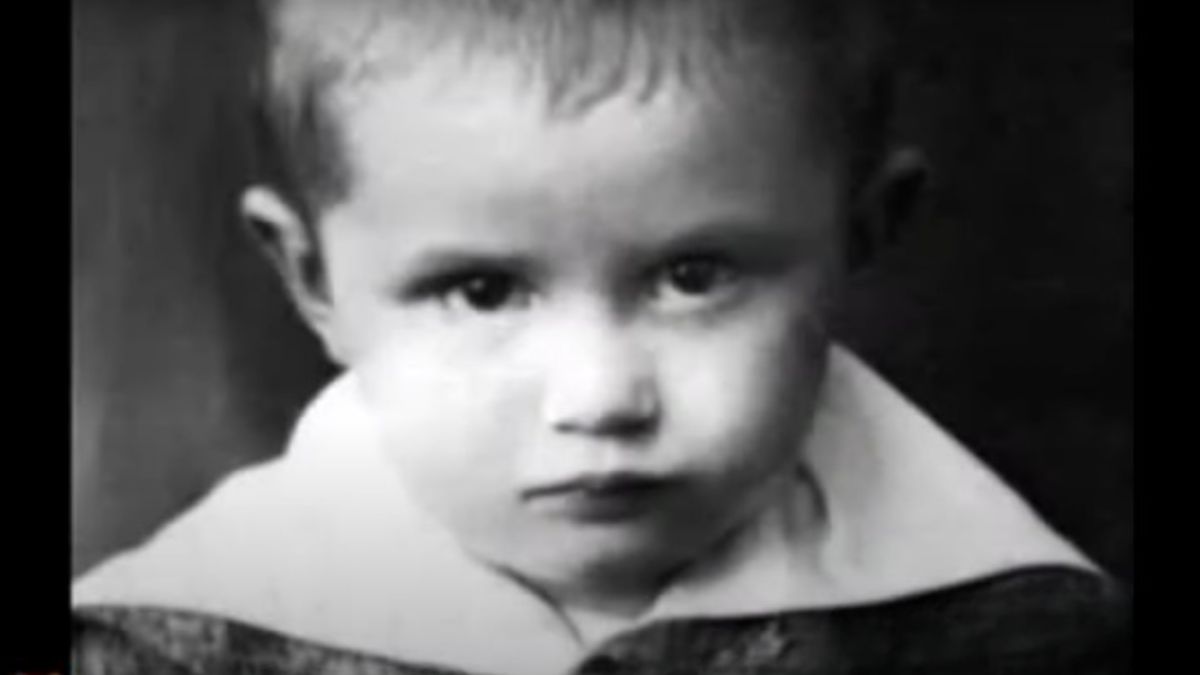 Otroštvo in mladost papeža Benedikta XVI.