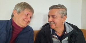 Vedno mora imeti &#8220;spremstvo&#8221; kisika, a Stanko še vedno neutrudno orgla in vodi zbor