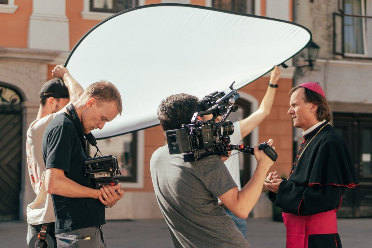 Robert Dragar kot Slomšek v filmu Srečen bo čas