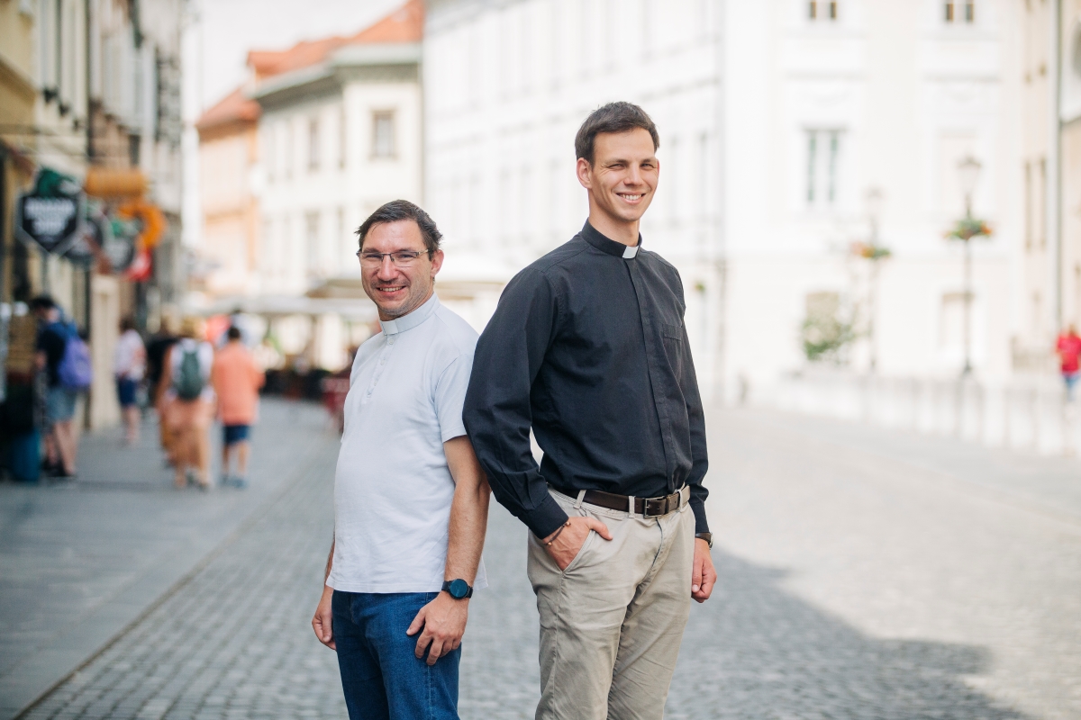 Duhovnika Peter Čemažar in Anže Cunk in nekaj podatkov o njiju
