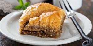 Grško baklavo pripravljajo iz 33 plasti testa – iz verskih razlogov
