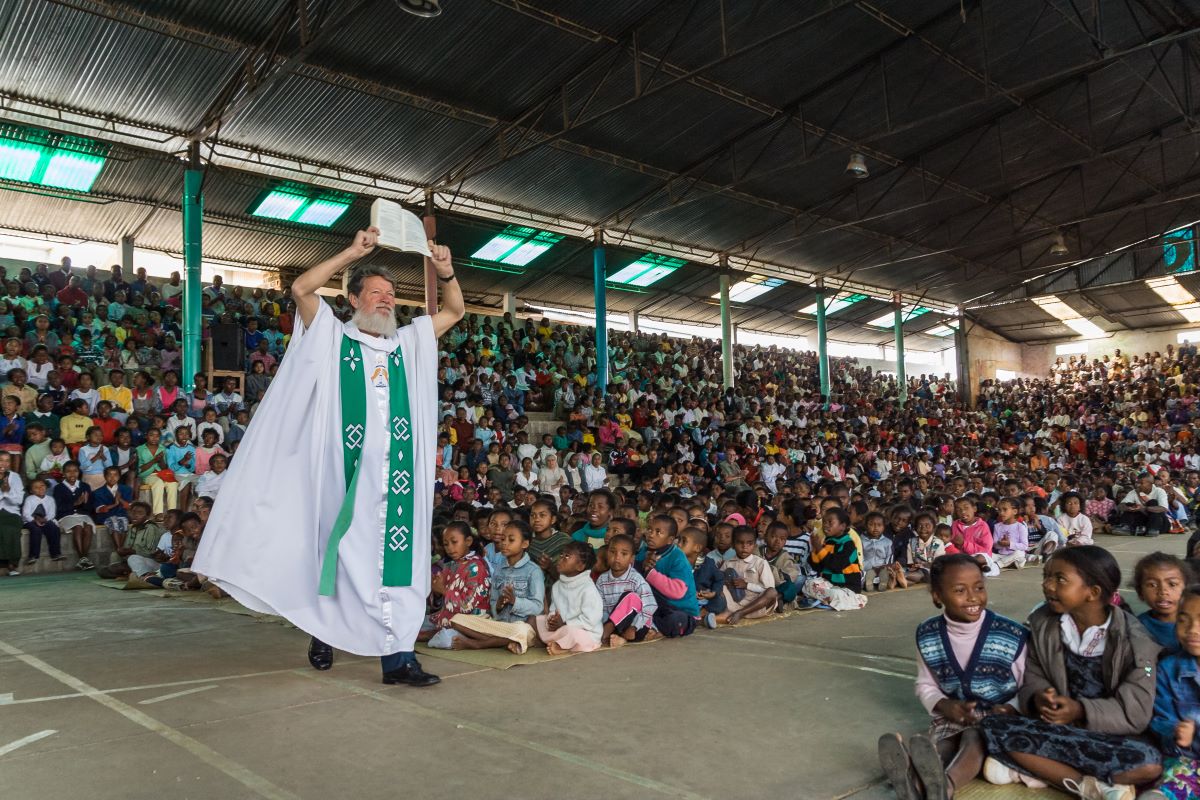 Peter Opeka in nekaj dejstev o njem