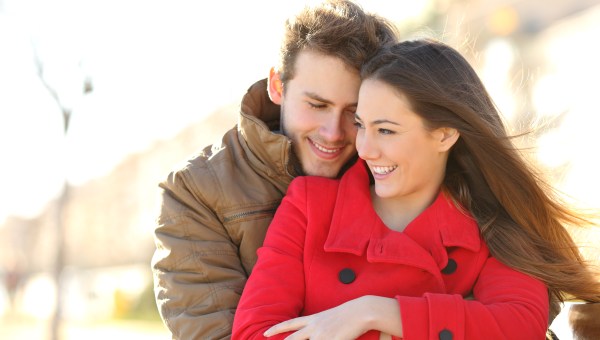 COUPLE-JEUNE-shutterstock_255592663