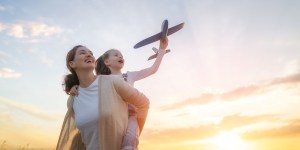 Mame, ali se vam kdaj zdi, da gre vse narobe? Morda moramo spremeniti način gledanja