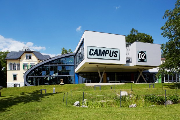 Univerza uporabnih znanosti