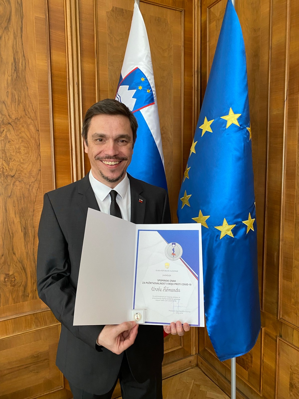 Uroš Žižmund v društvih Heraldica Slovenica in Malteška pomoč