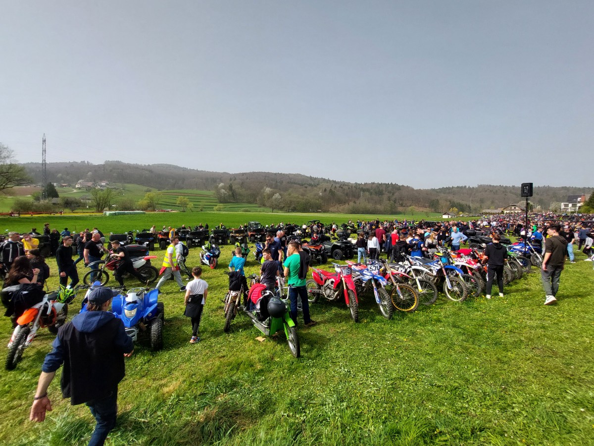 Blagoslov motorjev in motoristov v Mirni Peči 2024