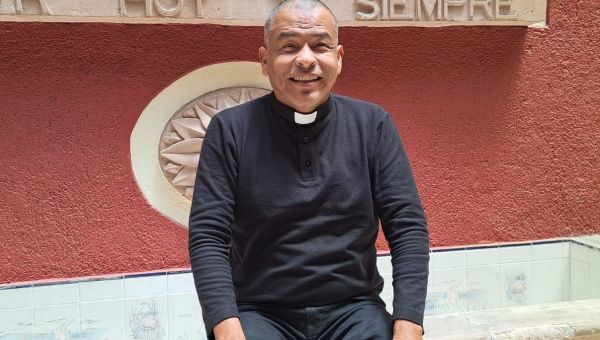 Sacerdote invidente