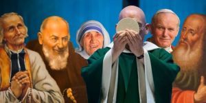 Zakaj pri maši med povzdigovanjem rada klečim