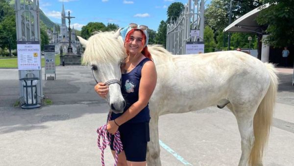 LUCILLE-SANCTUAIRE-DE-LOURDES