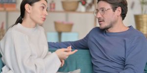 Enostavno pravilo, ki olajša sprejemanje odločitev v odnosu