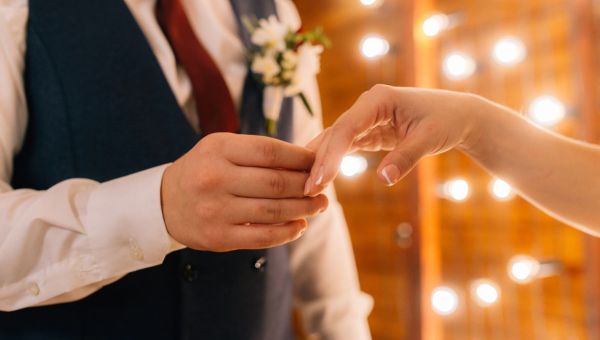 wedding proposal wing hands