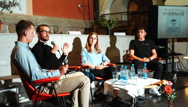 Okrogla miza o evtanaziji