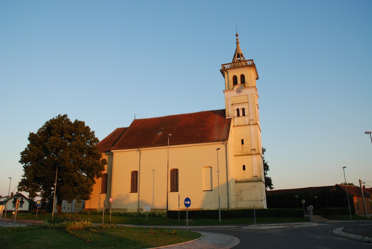 12 cerkva sv. Jakoba na Slovenskem