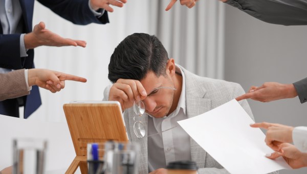 Making a mistake at work - finger pointing