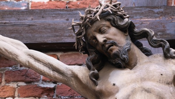 Jezus na krzyżu