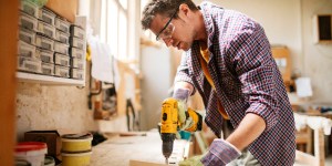 Mladi in pomanjkanje vsakdanjih spretnosti. Kje se je zataknilo?