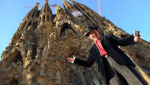 Japanese sculptor of the Sagrada Familia church Etsuro Sotoo