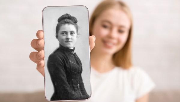 Pic of St. Therese online on phone