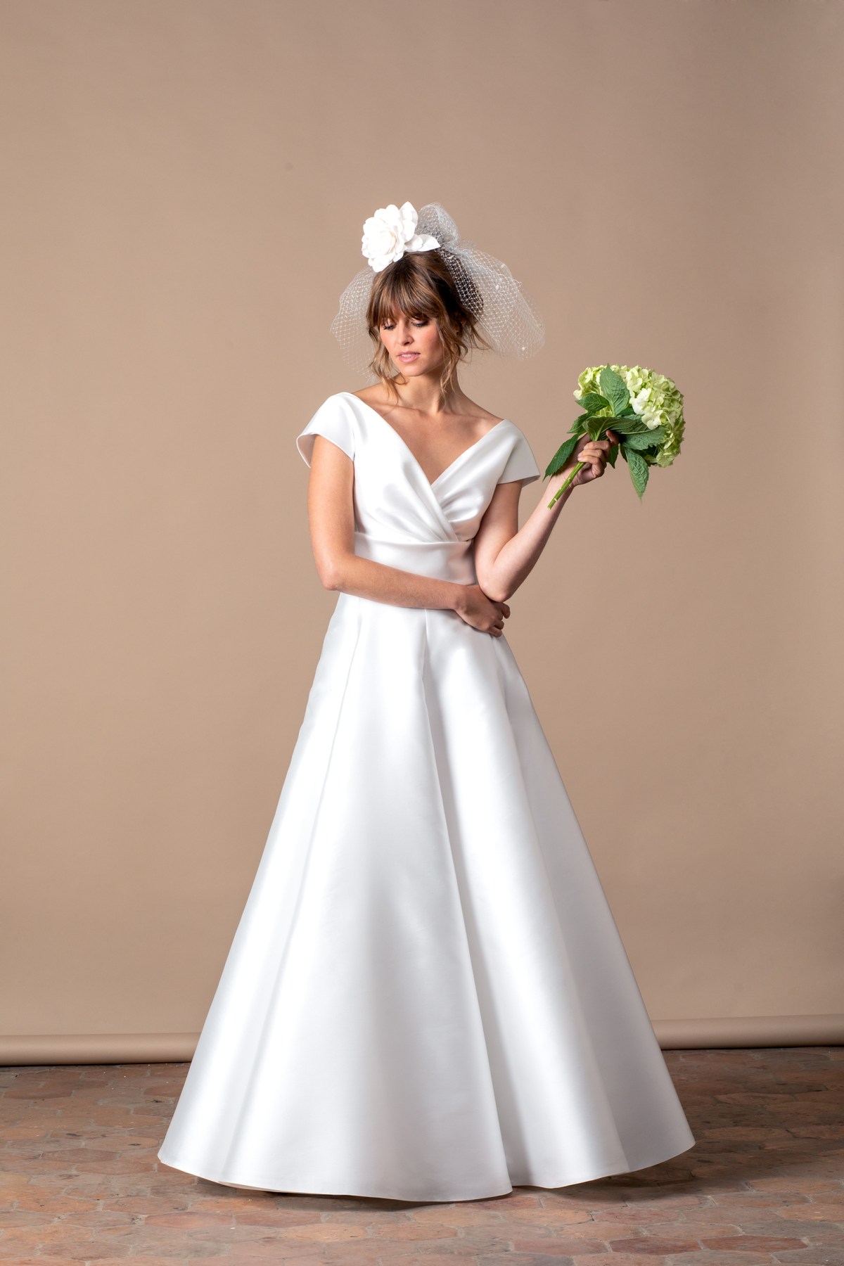 Poročne obleke 2025