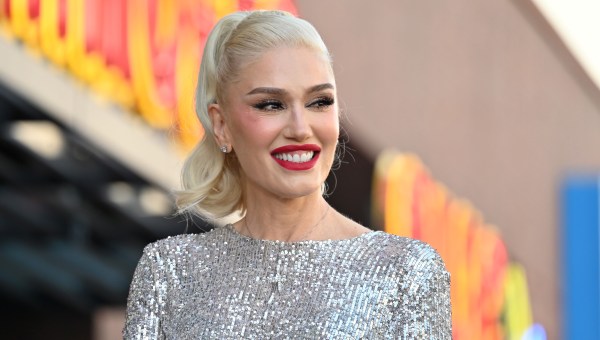 Corner Item Image - Pevka Gwen Stefani pričuje o lepoti poznega materinstva