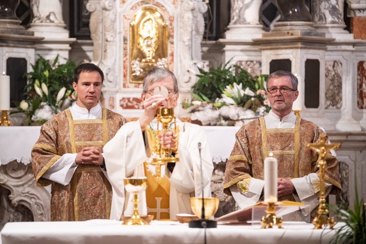 Diakonsko posvečenje Ambrož Brezovšek