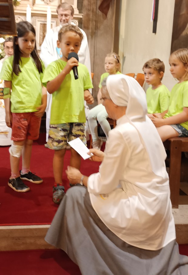 sestra Petra Mohorko