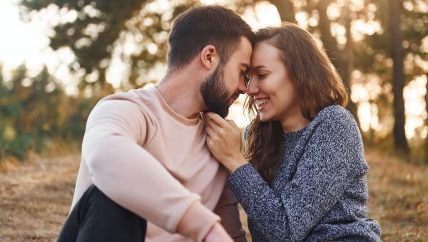 Corner Item Image - 3 učinkoviti načini, kako poskrbeti za boljši zakon