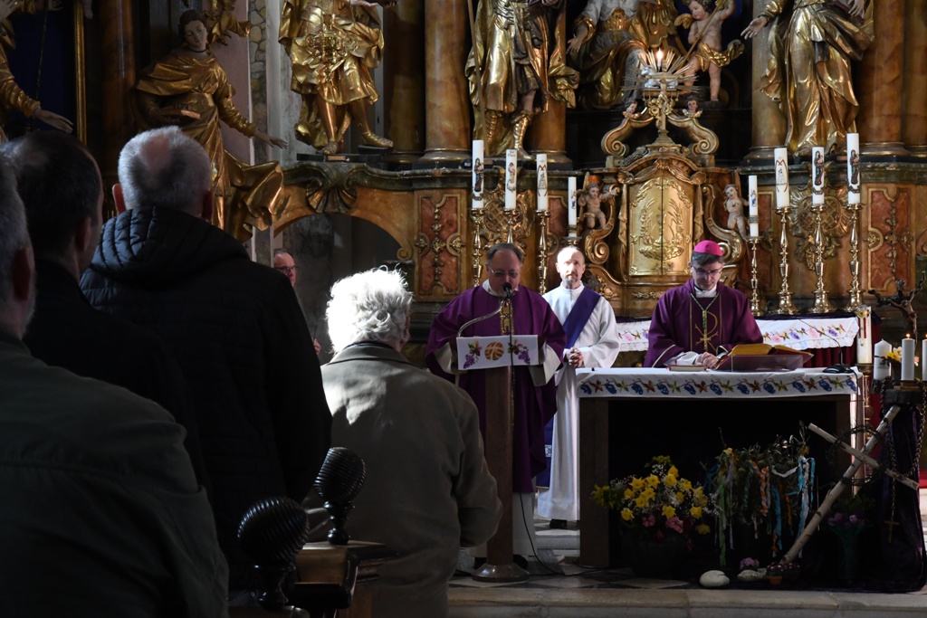 {"rendered":"Sre\u010danje mo\u017e, o\u010detov in sinov 2025, Sladka Gora, 2. del"}