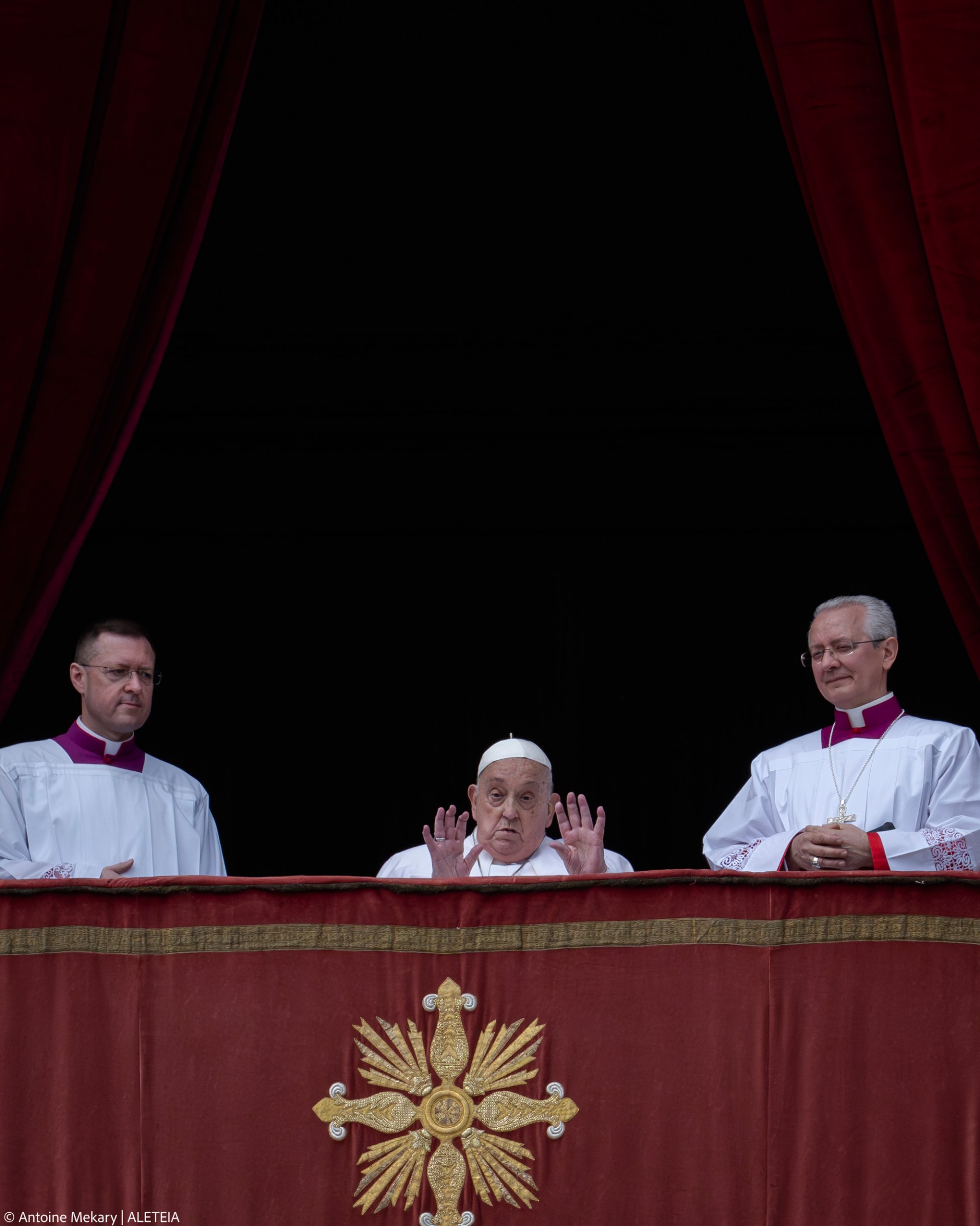 EASTER-VATICAN-POPE-EASTER2025