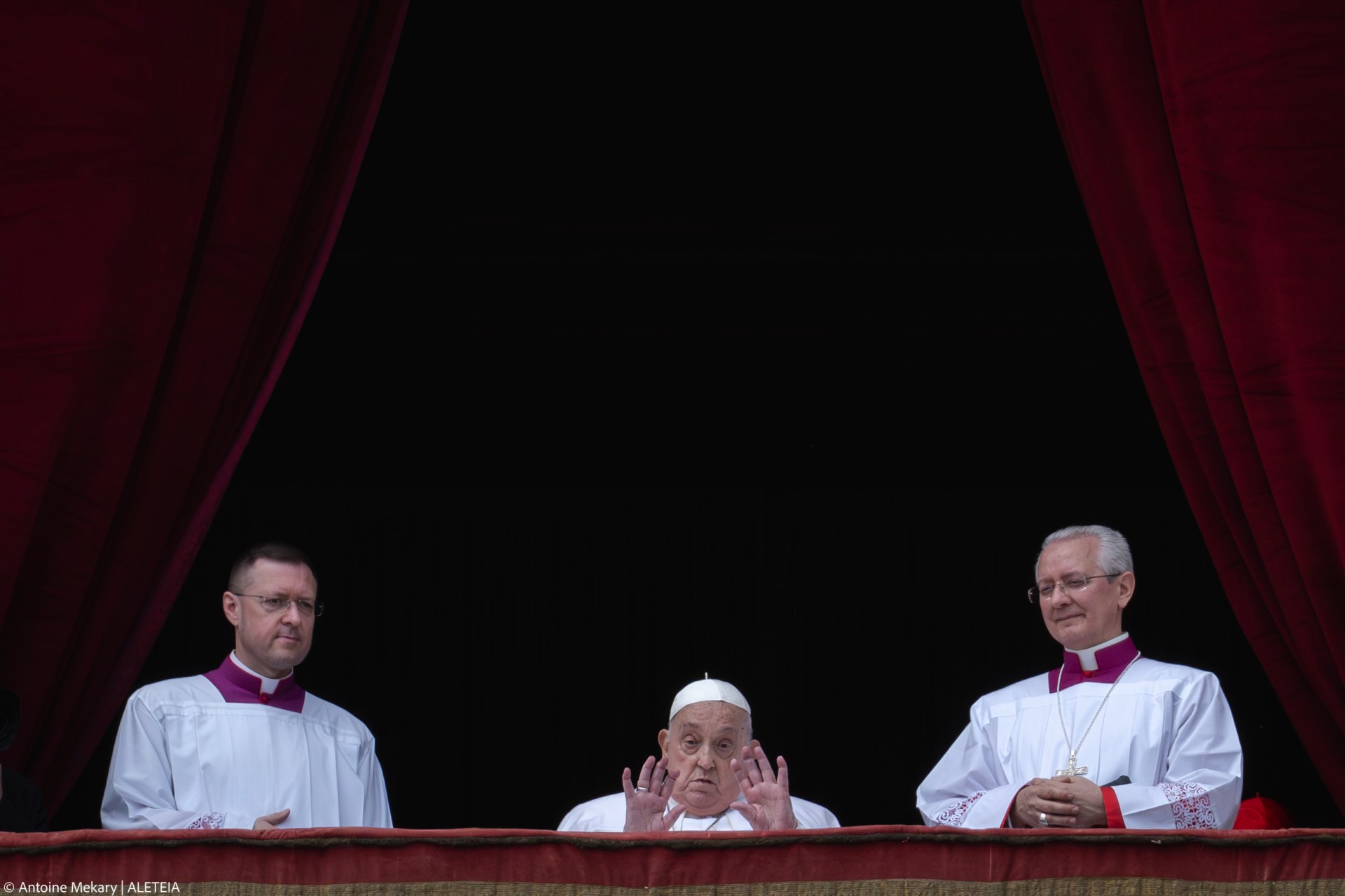 EASTER-VATICAN-POPE-EASTER2025