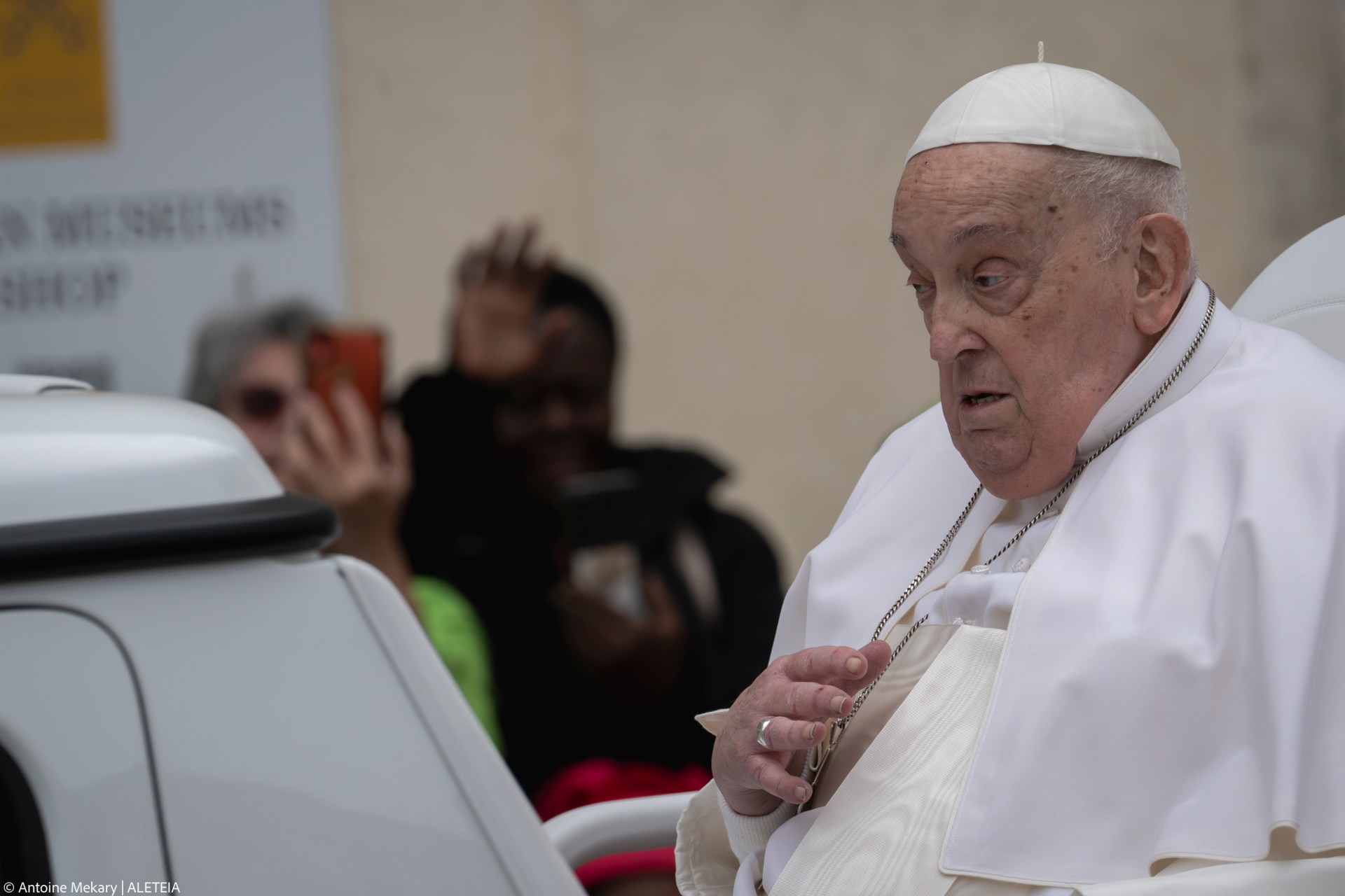EASTER-VATICAN-POPE-EASTER2025