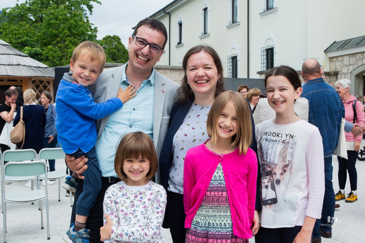 {"rendered":"Praznovanje 25-letnice Di\u017d-a na Brezjah, 2. del"}