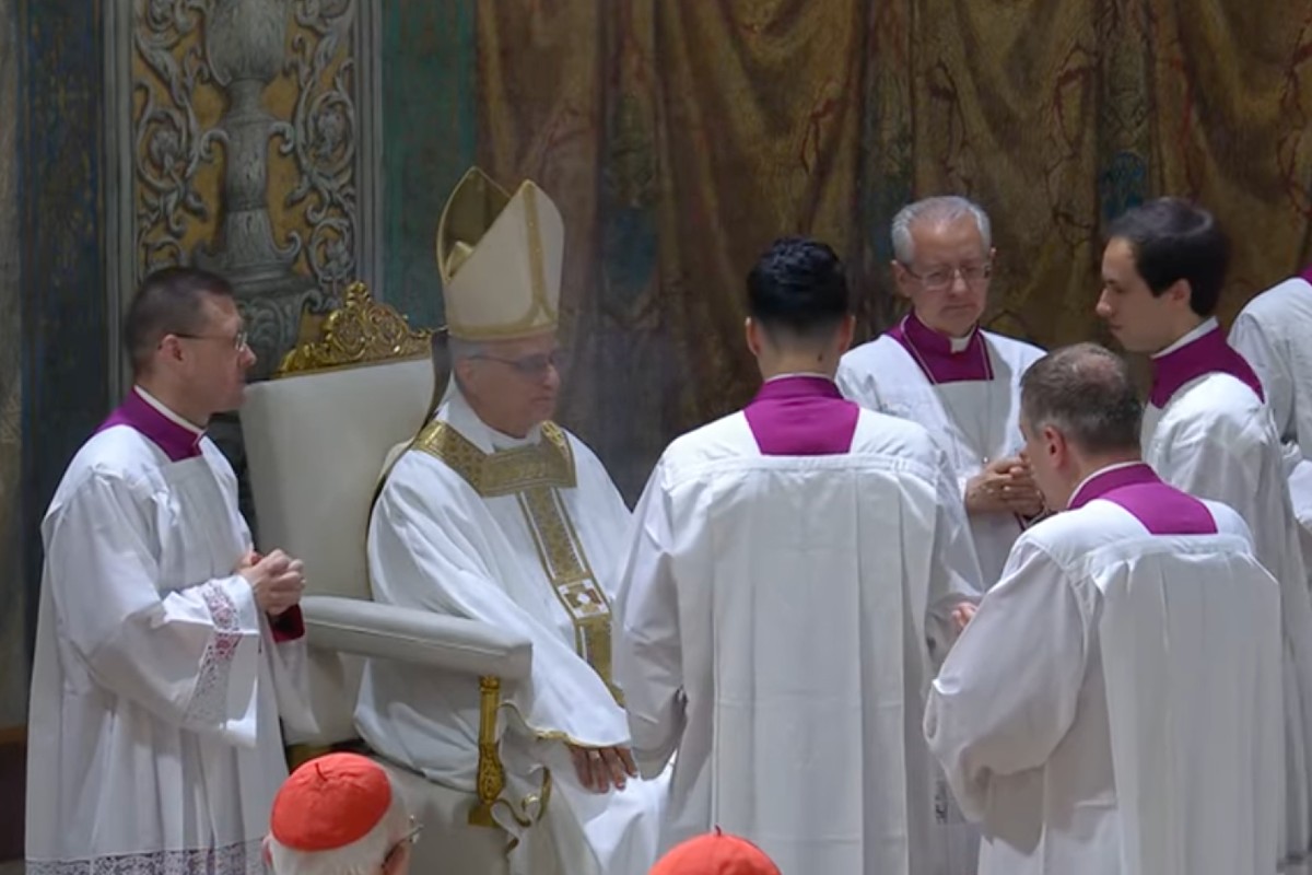 FIRST-MASS.jpg