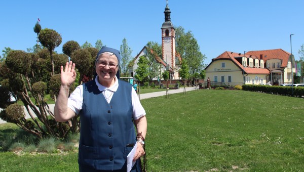 Corner Item Image - “Če nekdo ostane samski zato, da mu bo v življenju lagodno, je zgrešil”