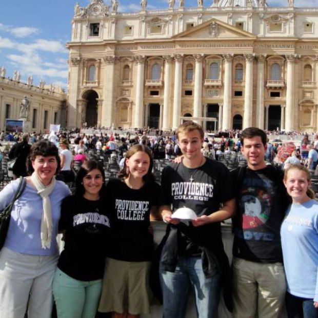 Group of students in Rome.