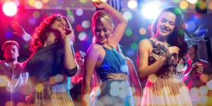 Kaj reči najstniku, ki gre na prvo zabavo s prijatelji?