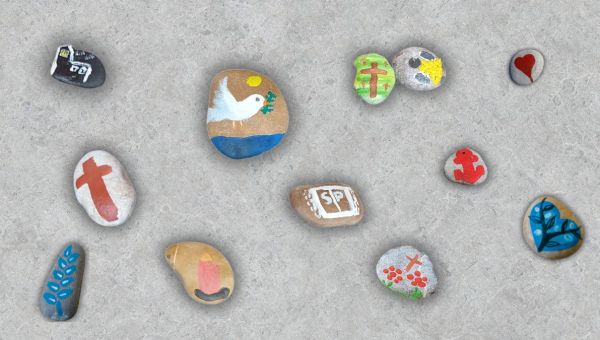 Corner Item Image - Poslikani kamenčki – trendovska priložnost za širjenje lepega