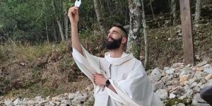 Tudi duhovniki jokajo – samo da tega nihče ne vidi