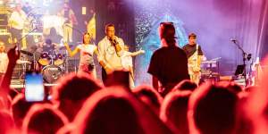 Nekoč izgubljeni sin, danes Boga slavi z rapom