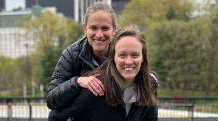 Sestri skoraj hkrati zboleli za rakom: “Bog postavi življenje spet na pravo pot”