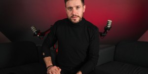 Kritike, opravljanje, posmehovanje … Stiske, ki tarejo duhovnike