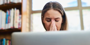 5 pesmi za trenutke, ko ne gre vse po načrtih