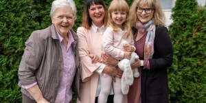 Z božično kuharsko knjigo se je poklonila štirim generacijam svoje družine