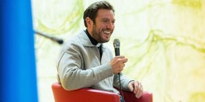 Ja, kaj pa župnik počne v komediji?!?