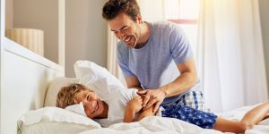 Trik, ki lahko zjutraj pomiri otrokovo razdražljivost